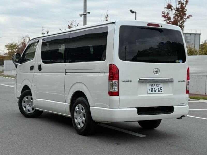 HIACE VAN