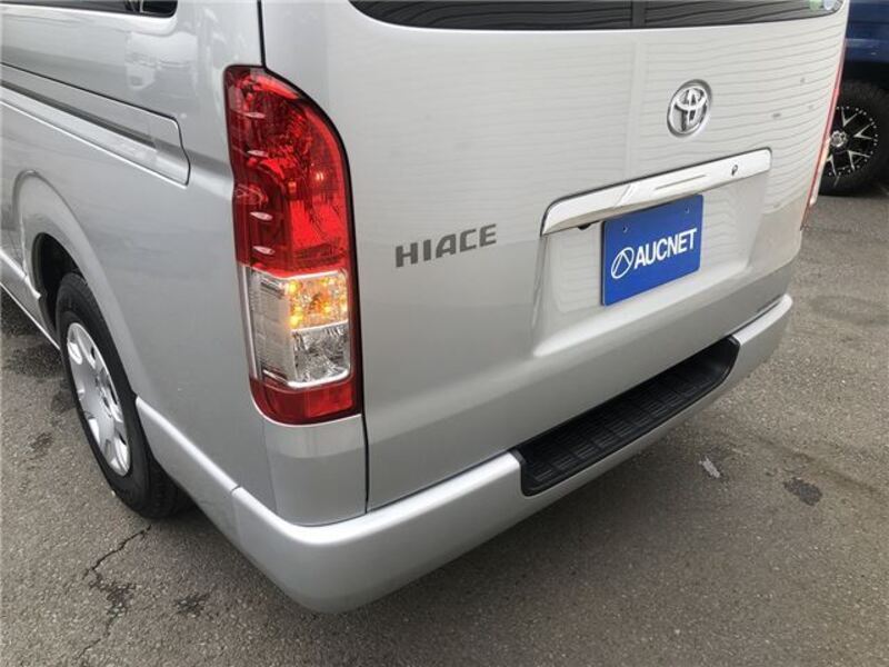 HIACE VAN