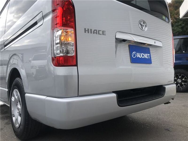 HIACE VAN