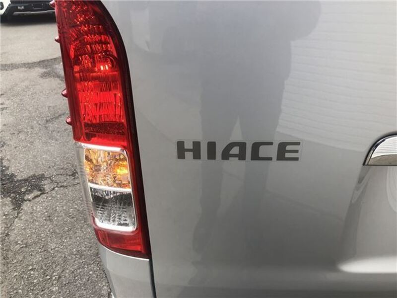 HIACE VAN