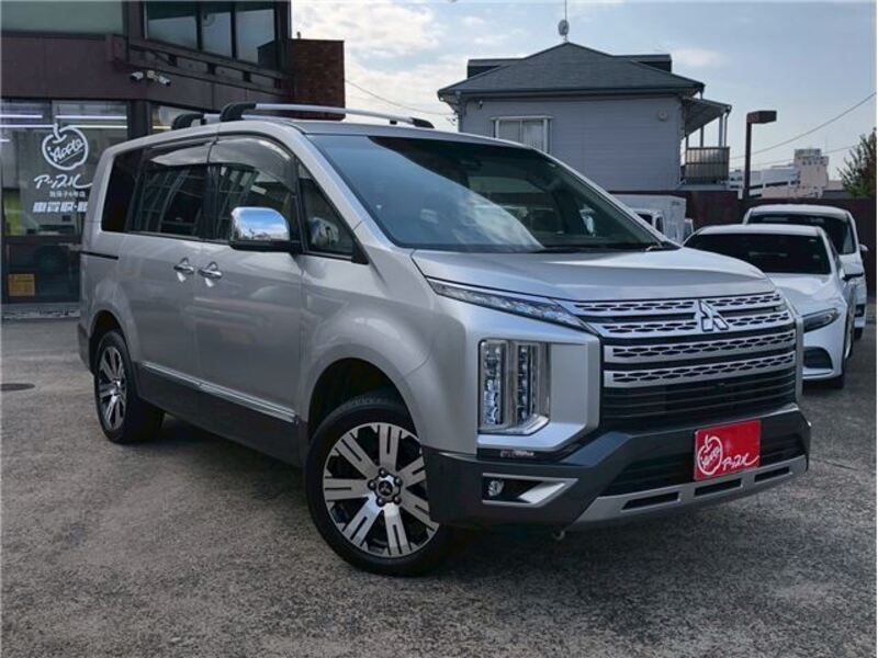 MITSUBISHI DELICA D5