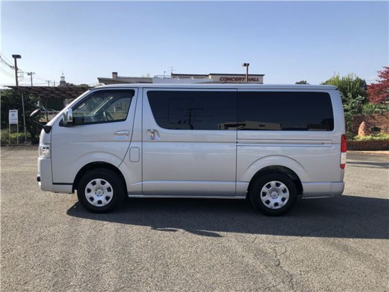 HIACE VAN