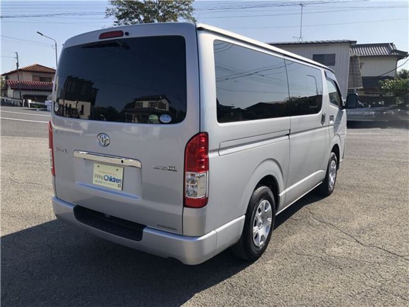 HIACE VAN