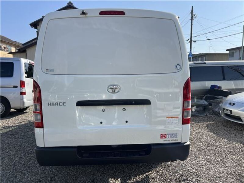 HIACE VAN