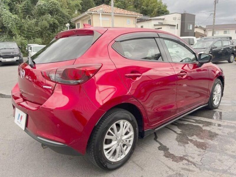 MAZDA2
