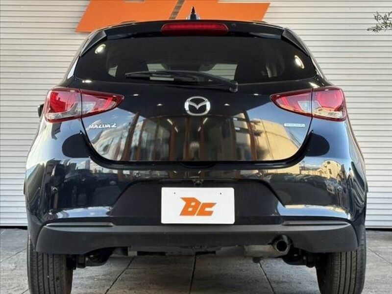 MAZDA2