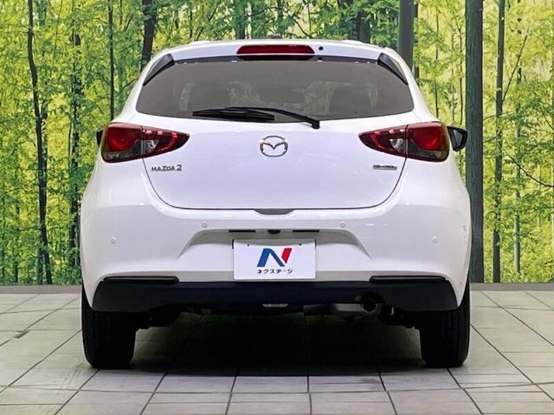 MAZDA2