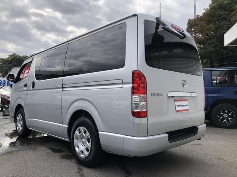 HIACE VAN