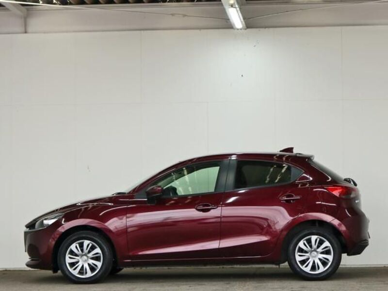 MAZDA2