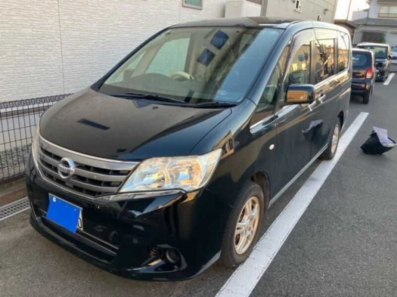 NISSAN SERENA