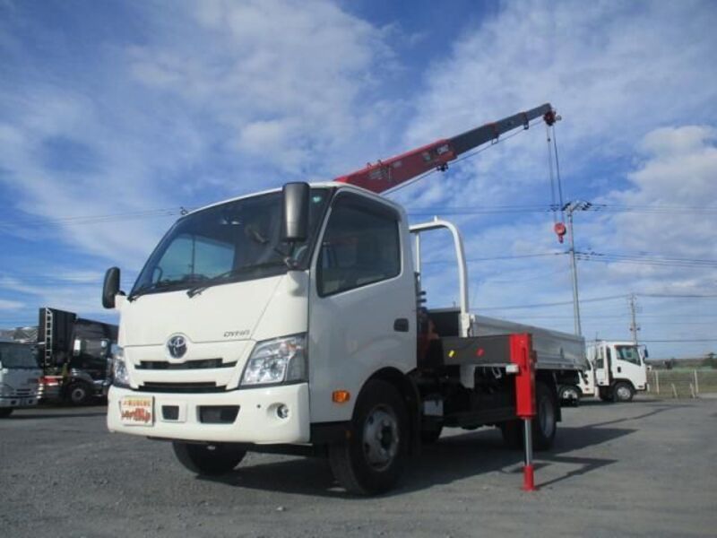 TOYOTA DYNA