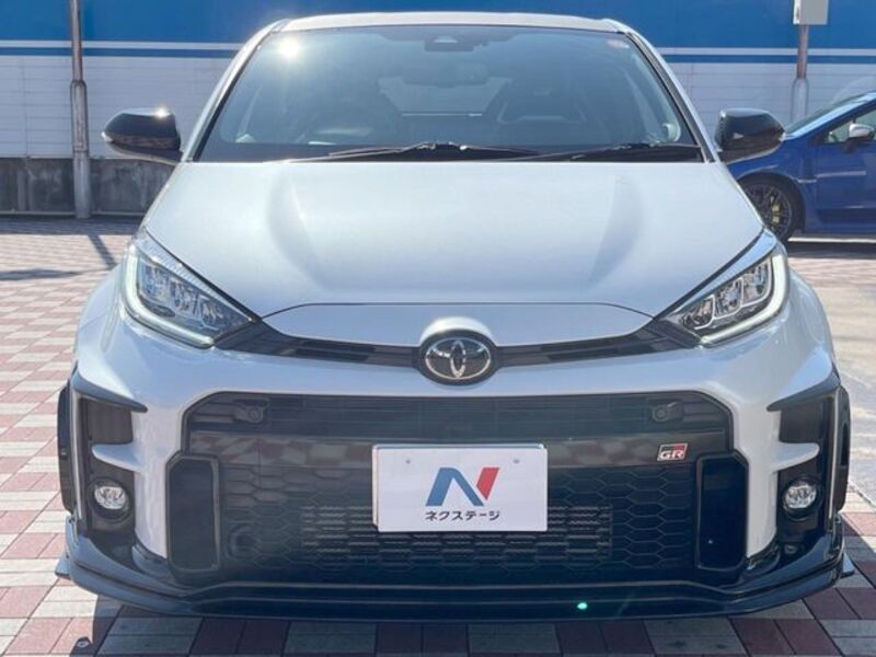 GR YARIS