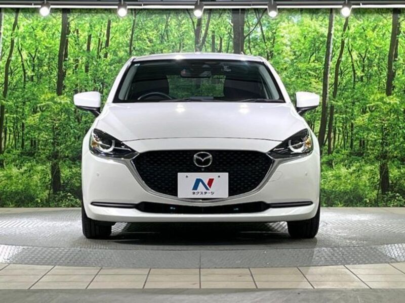 MAZDA2