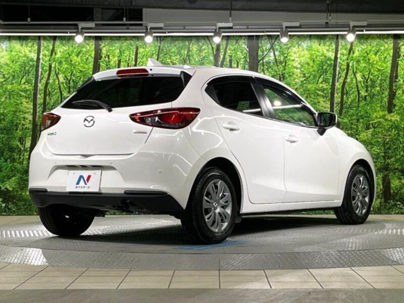 MAZDA2