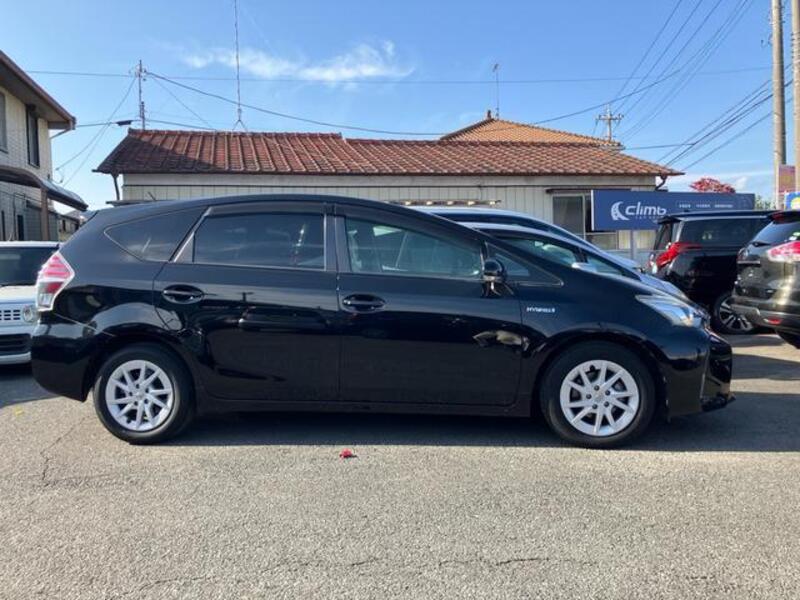 PRIUS ALPHA