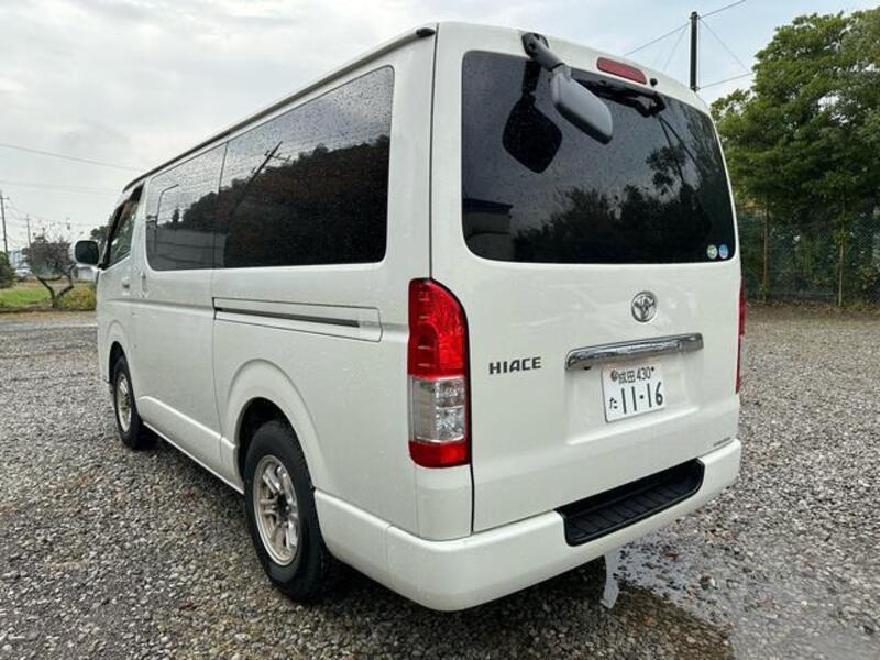 HIACE VAN