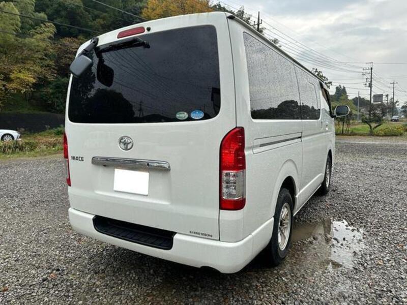 HIACE VAN