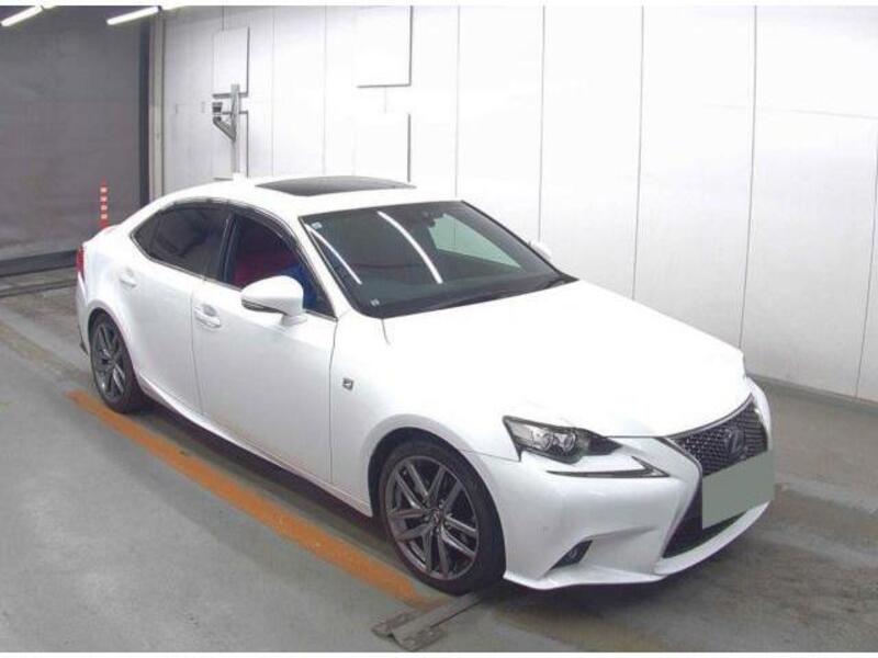 LEXUS IS