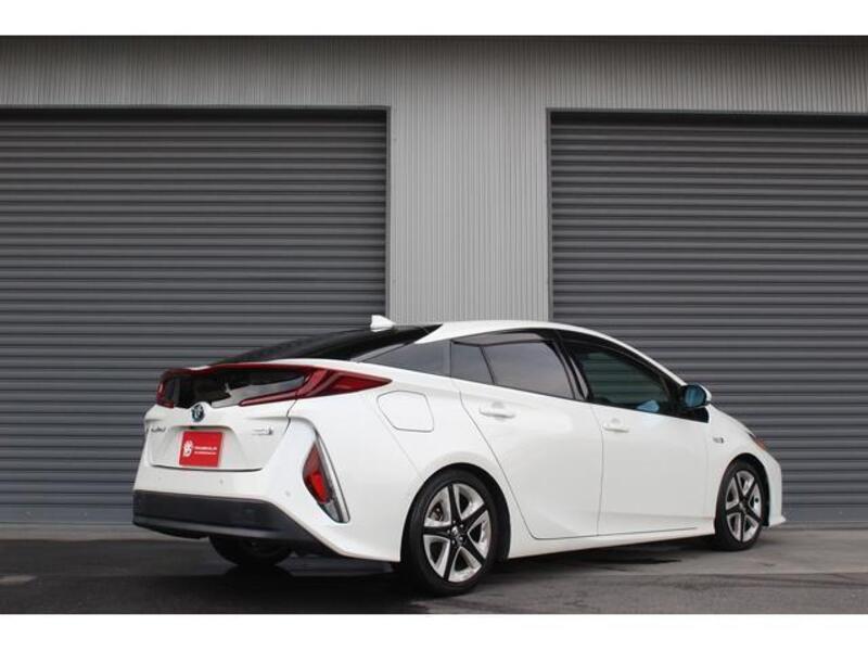 PRIUS PHV