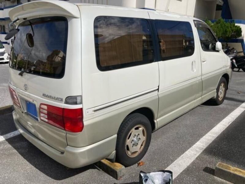 GRAND HIACE