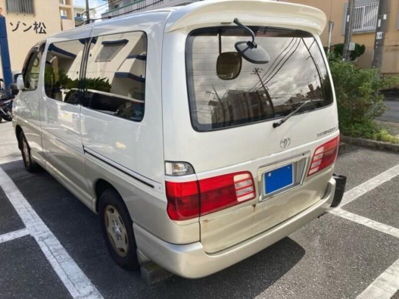 GRAND HIACE