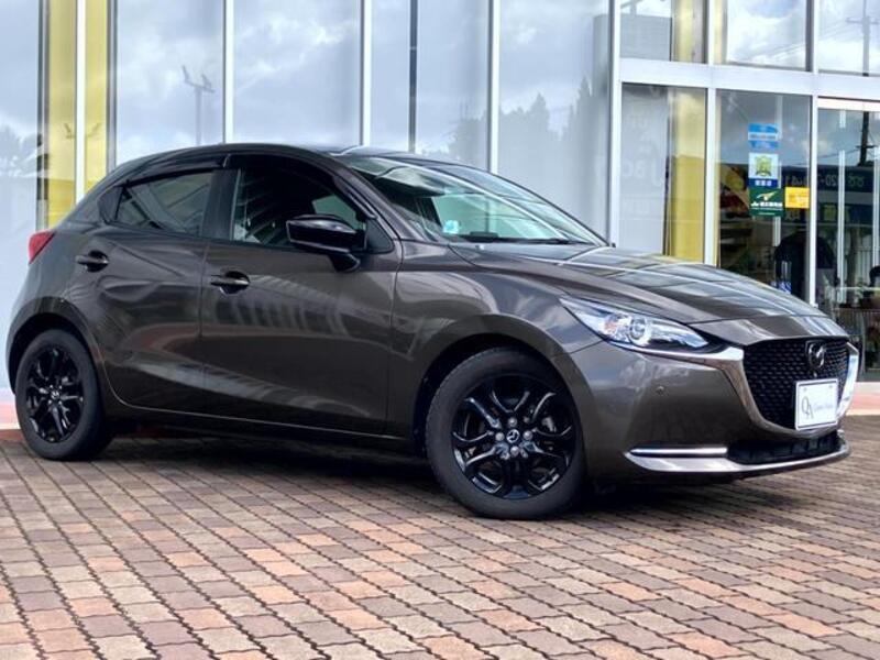 MAZDA2