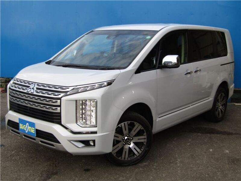 MITSUBISHI DELICA D5