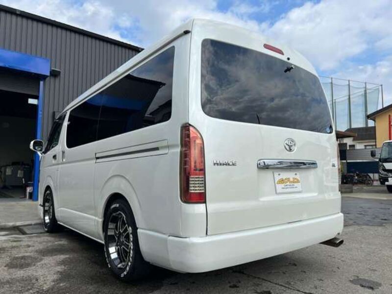 HIACE