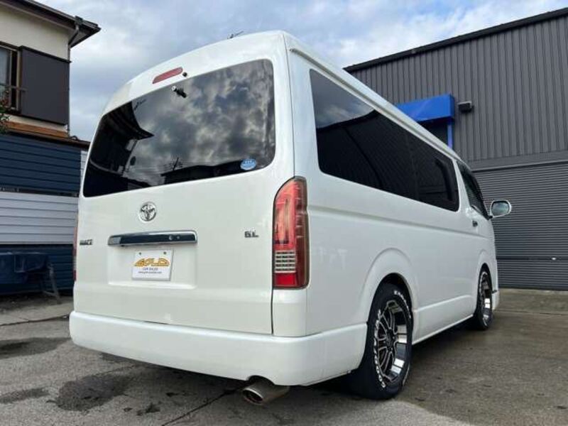 HIACE