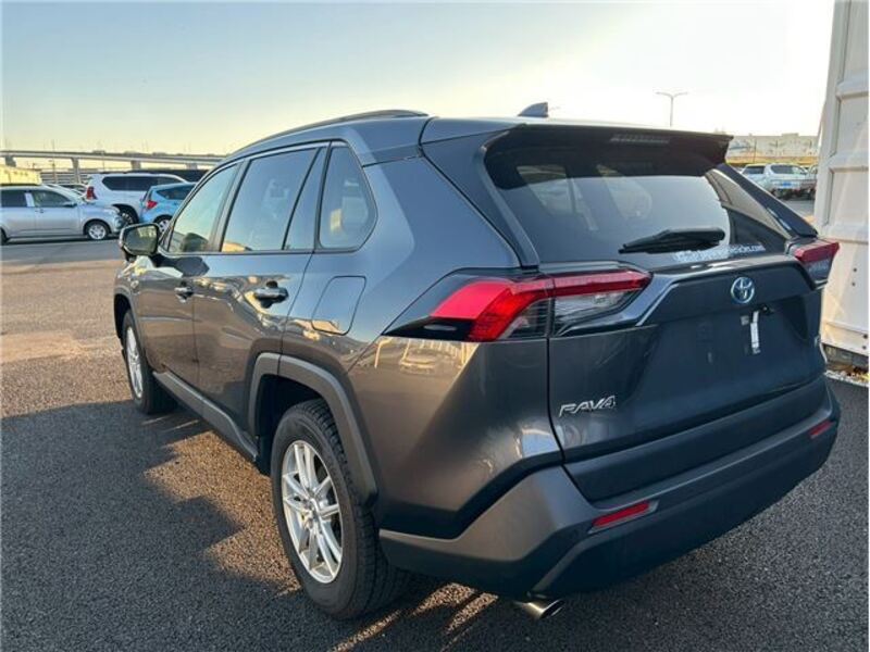 RAV4