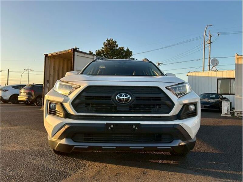 RAV4