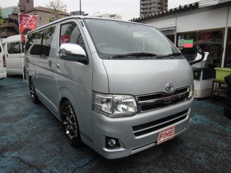 HIACE VAN