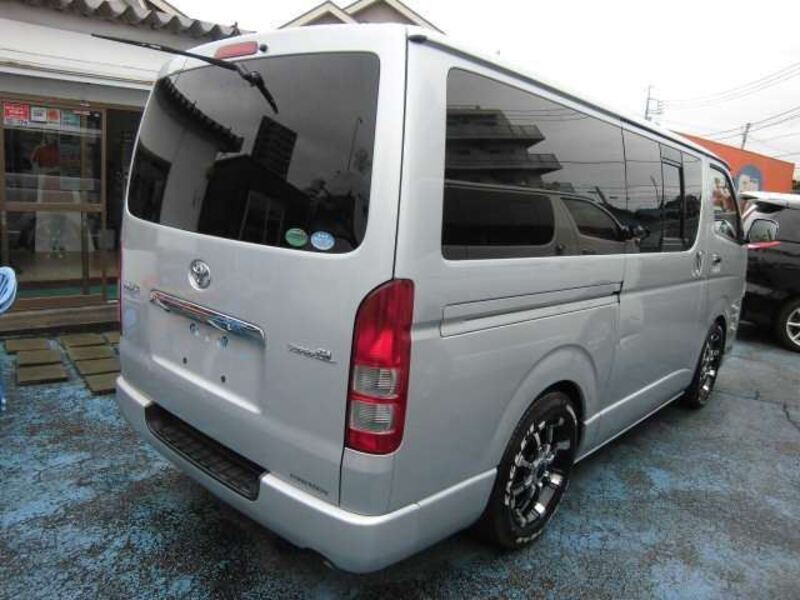 HIACE VAN
