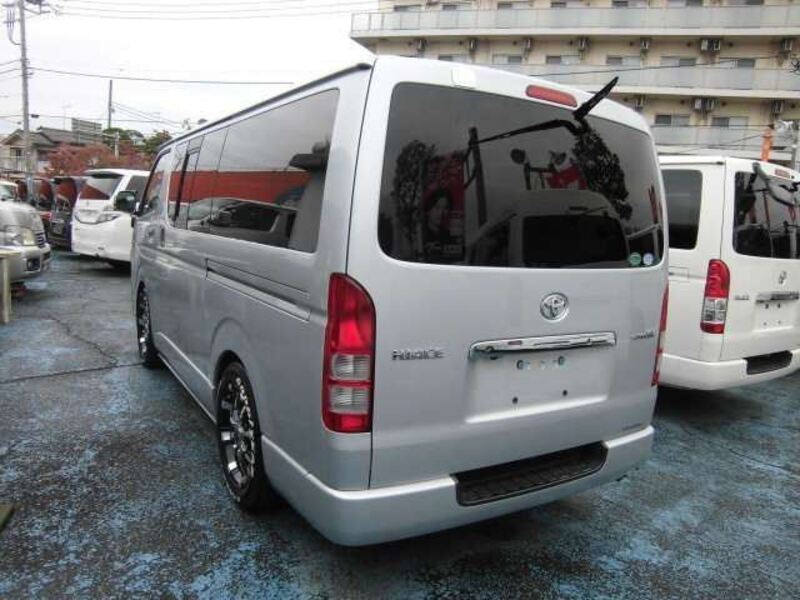 HIACE VAN
