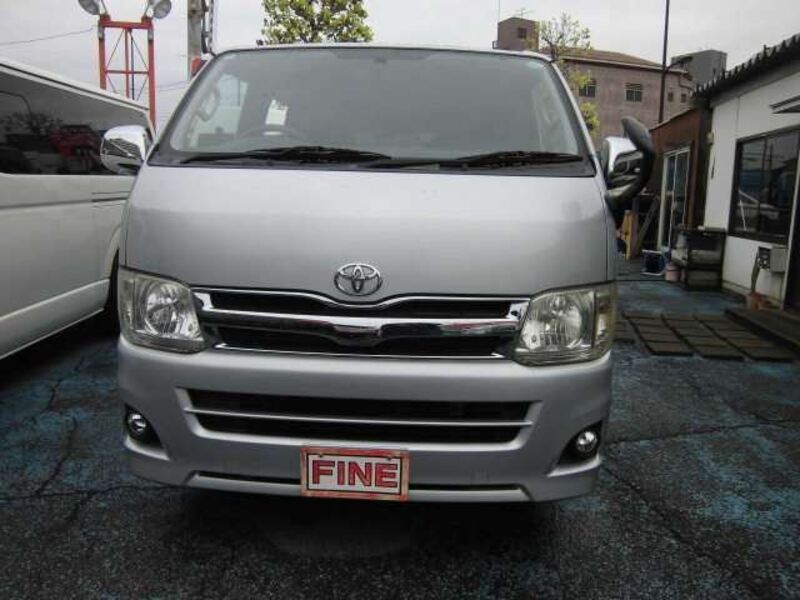 HIACE VAN