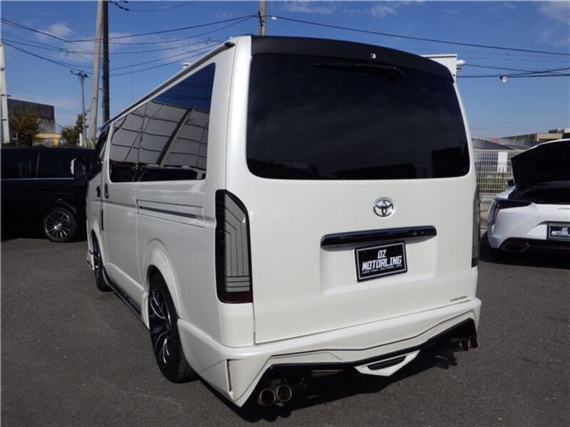 HIACE VAN