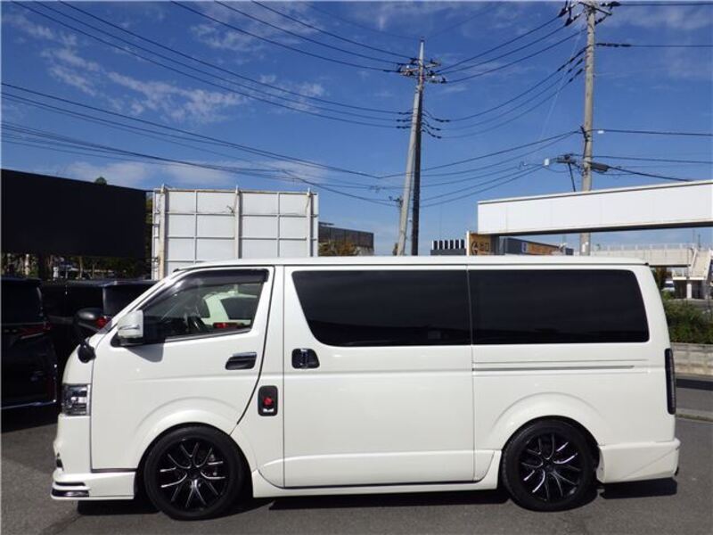 HIACE VAN