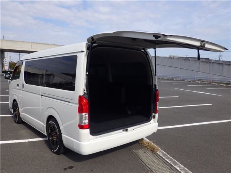 HIACE