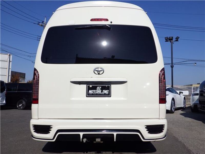 HIACE VAN