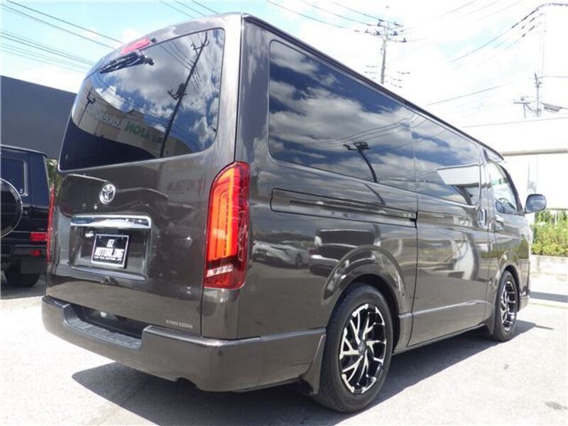 HIACE VAN
