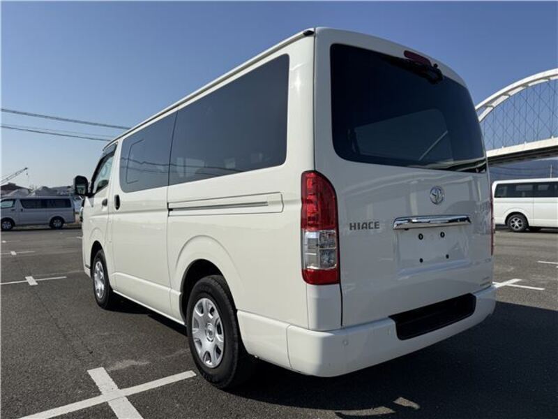 HIACE VAN
