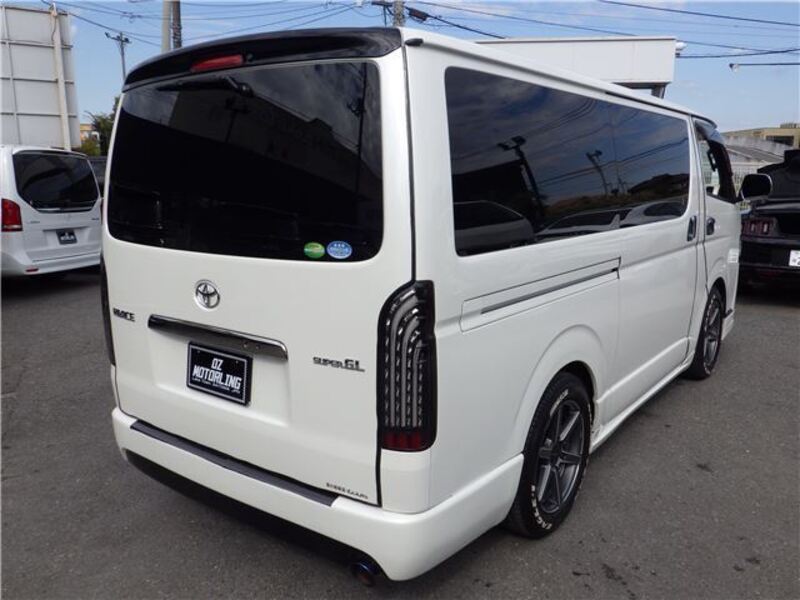 HIACE VAN