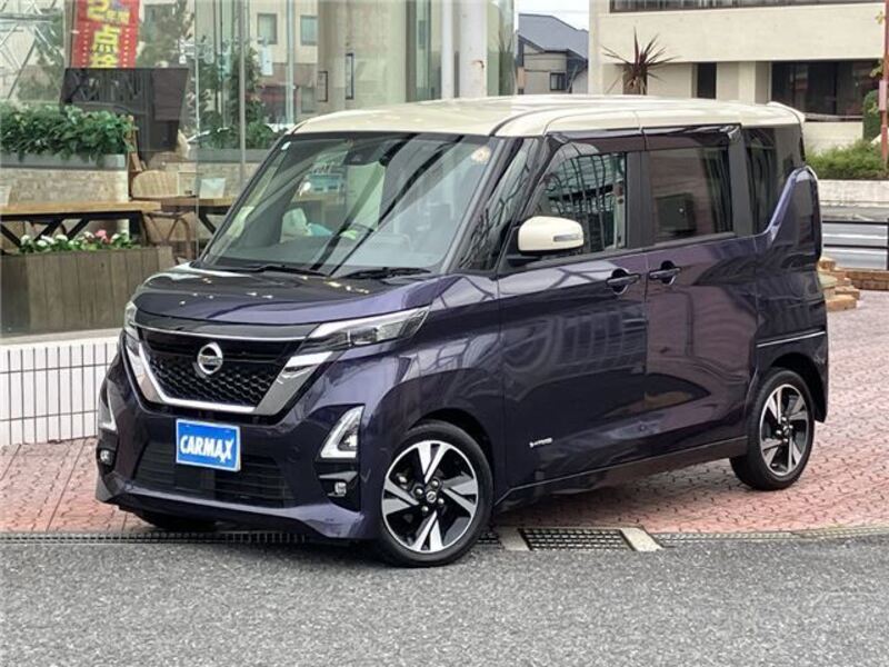 NISSAN ROOX