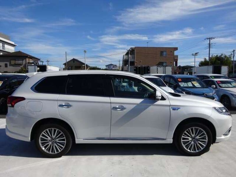 OUTLANDER PHEV