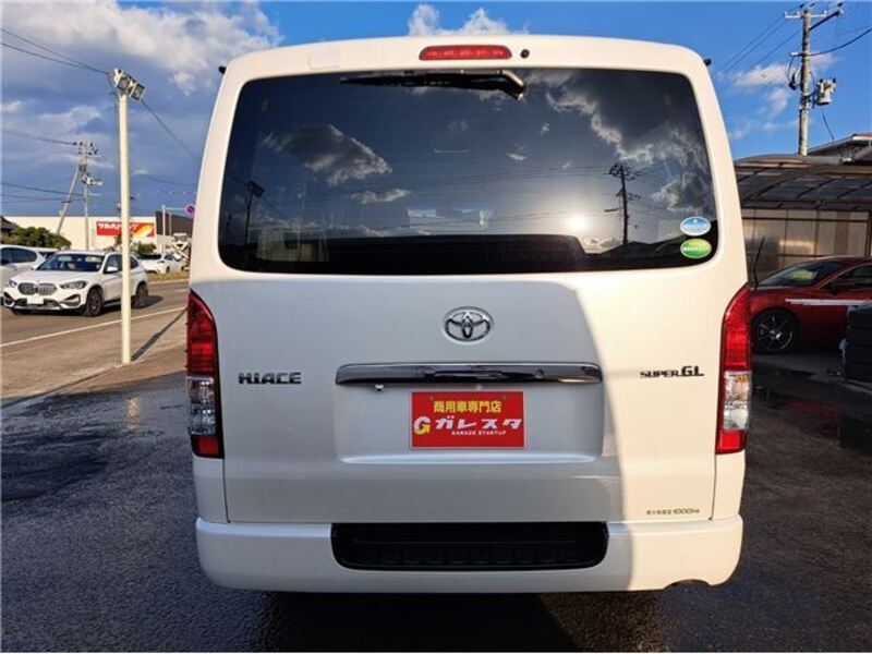 HIACE VAN