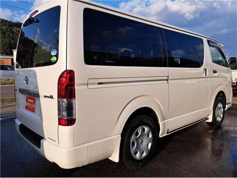 HIACE VAN
