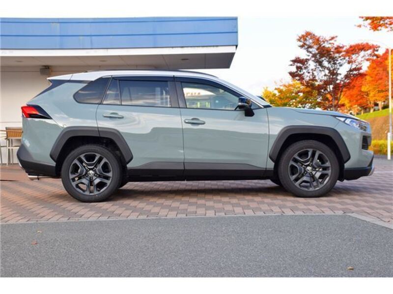 RAV4