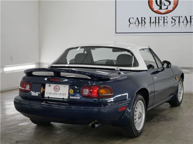 EUNOS ROADSTER