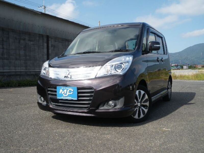 MITSUBISHI DELICA D2