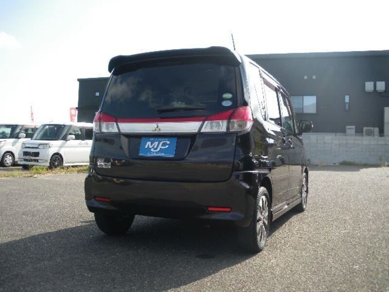 DELICA D2